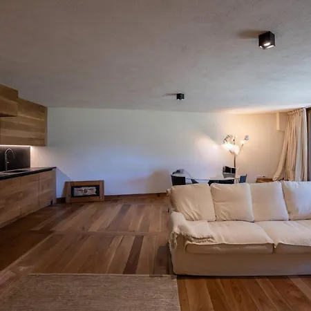 4br Chalet Piazzale Della Funivia - What'app - 0039-3512-039-610 - For Reservations! Villa *