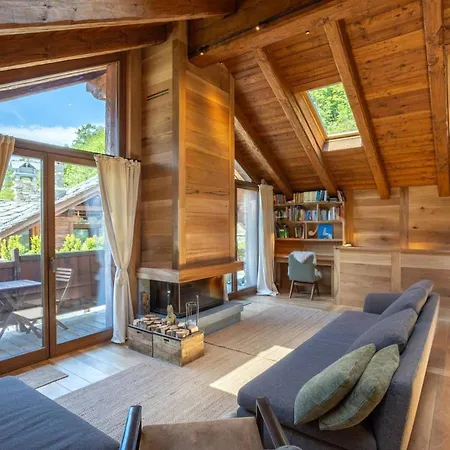 Villa 4br Chalet Piazzale Della Funivia - What'app - 0039-3512-039-610 - For Reservations! Courmayeur