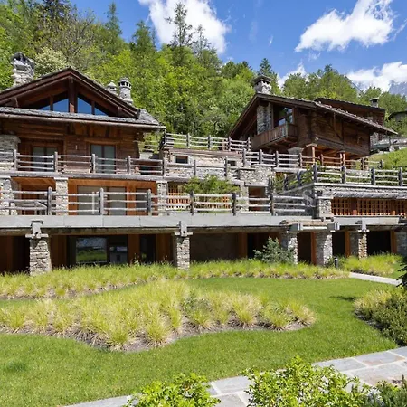 4br Chalet Piazzale Della Funivia - What'app - 0039-3512-039-610 - For Reservations! Βίλα Κουρμαγιέρ